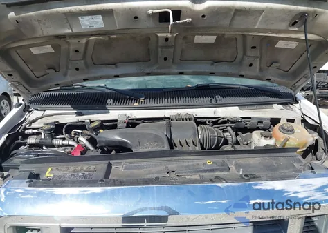 2010 Ford E-150 Commercial/Recreational z USA, uszkodzony, nr VIN 1FTNE1EW0ADA98516